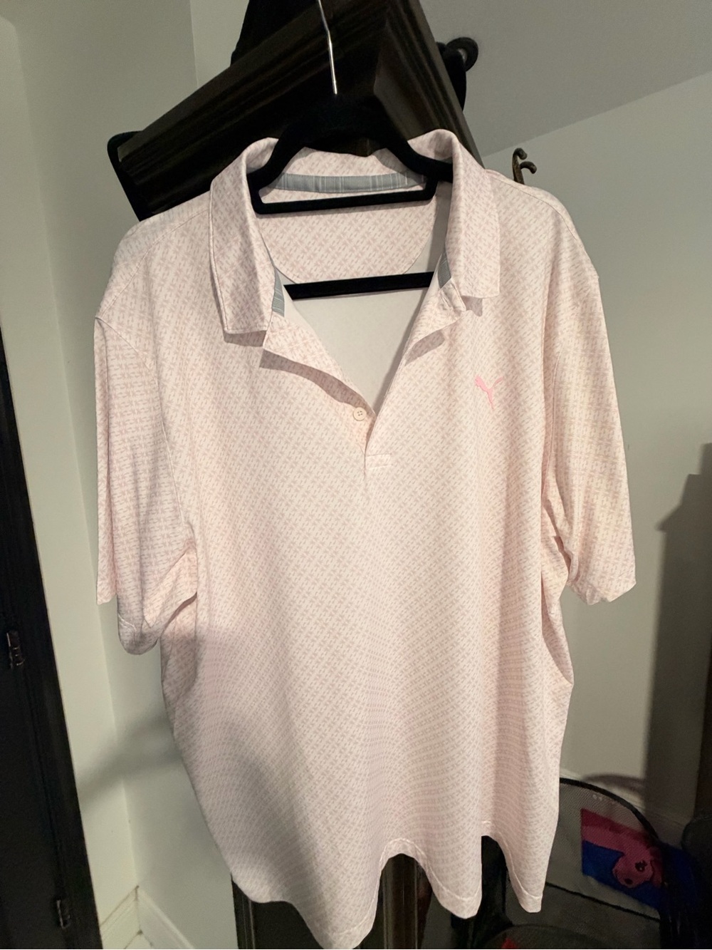 Puma Light Pink Men's Polo Shirt with Subtle Pattern